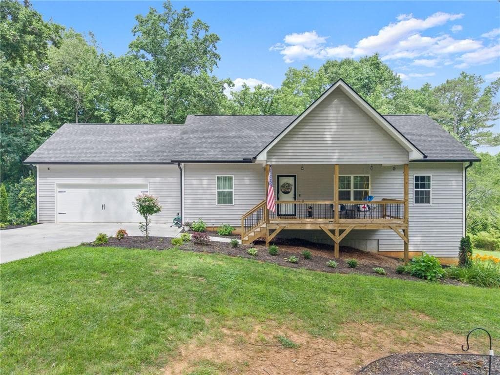 3 bedroom, 2 bathroom, 1,454 sq ft single family residence sold at 7280 Log Cabin Road, Cumming, GA 30028