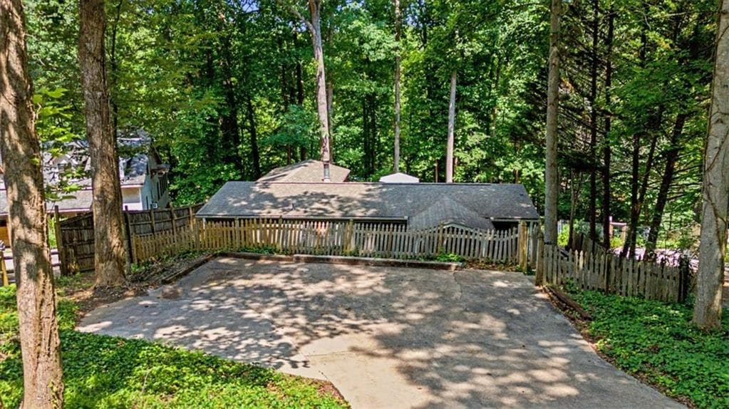 3 bedroom, 2 bathroom, 1,248 sq ft single family residence for sale at 6695 Thunder Trail, Gainesville, GA 30506 — photo 5