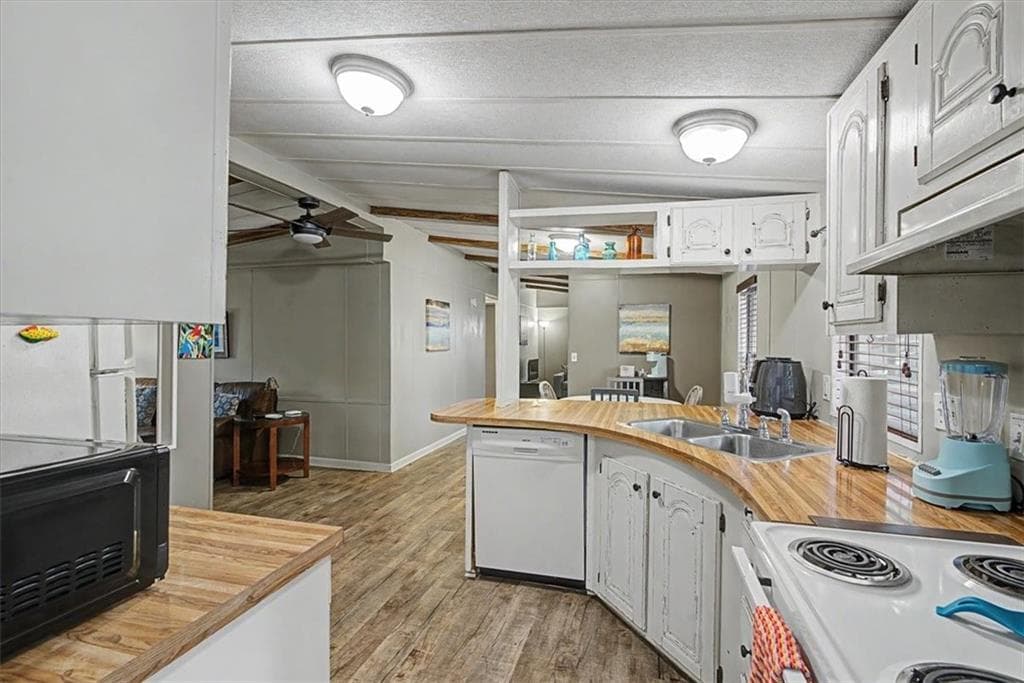3 bedroom, 2 bathroom, 1,248 sq ft single family residence for sale at 6695 Thunder Trail, Gainesville, GA 30506 — photo 8