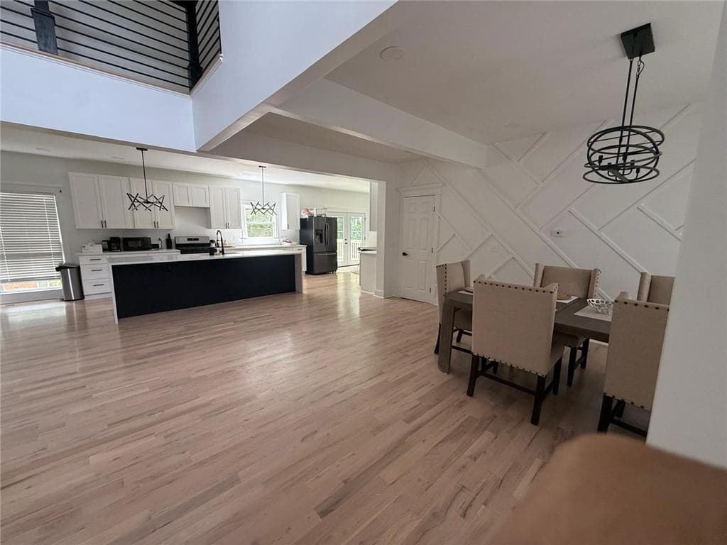 4 bedroom, 3 bathroom, 2,901 sq ft single family residence for sale at 35 Parkview Trace Pass, Lilburn, GA 30047 — photo 3