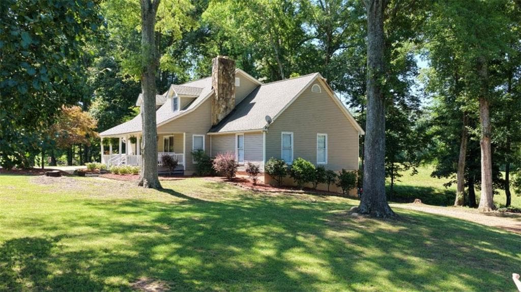 5 bedroom, 4 bathroom, 3,878 sq ft single family residence for sale at 211 Little New York Road, Carrollton, GA 30116 — photo 5