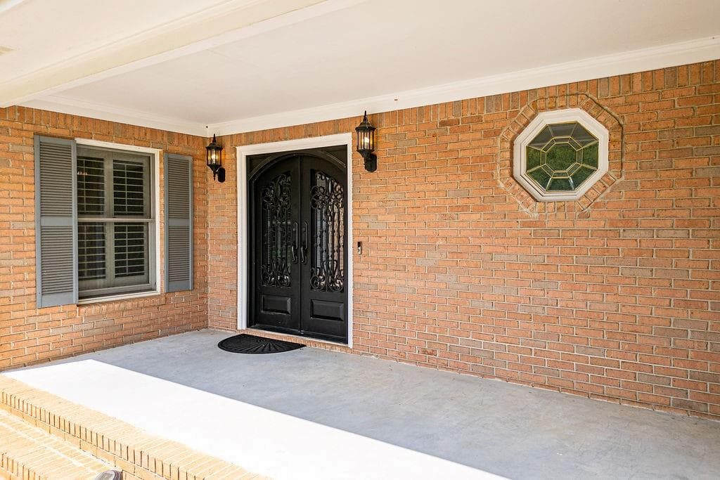 3 bedroom, 3 bathroom, 2,869 sq ft single family residence for sale at 210 Wildwood Drive, Cartersville, GA 30120 — photo 10