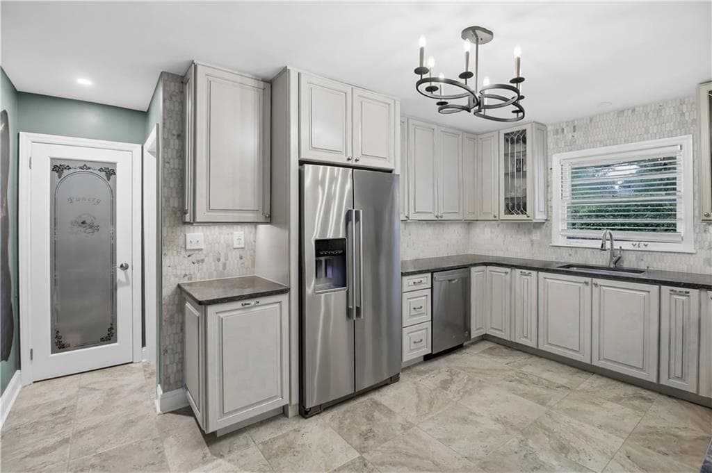3 bedroom, 2 bathroom, 2,139 sq ft single family residence for sale at 1507 Knollwood Terrace, Decatur, GA 30033 — photo 8