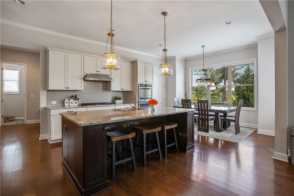 6 bedroom, 5 bathroom, 7,011 sq ft single family residence under contract at 195 Fieldbrook Crossing, Canton, GA 30115 — photo 7