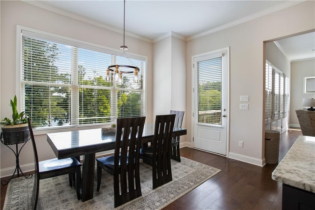 6 bedroom, 5 bathroom, 7,011 sq ft single family residence under contract at 195 Fieldbrook Crossing, Canton, GA 30115 — photo 8