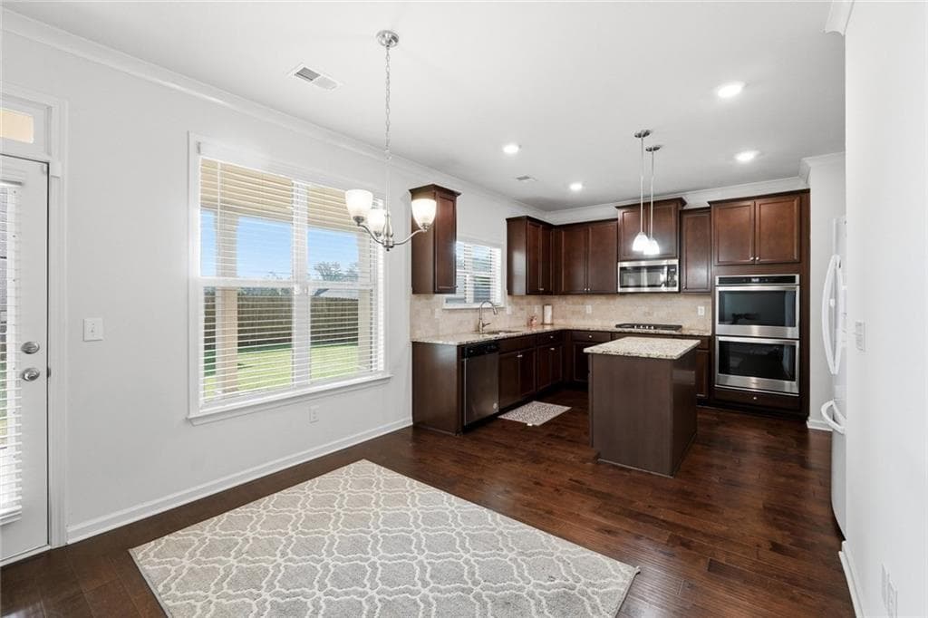 4 bedroom, 3 bathroom, 3,096 sq ft single family residence for sale at 3627 Maple Hill Road, Lithonia, GA 30038 — photo 8