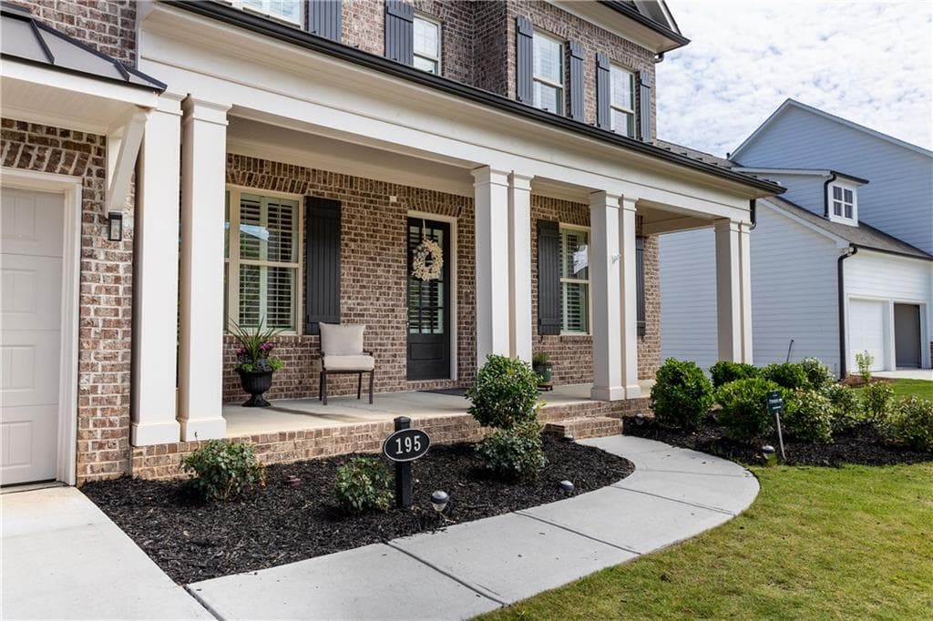 6 bedroom, 5 bathroom, 7,011 sq ft single family residence under contract at 195 Fieldbrook Crossing, Canton, GA 30115 — photo 4