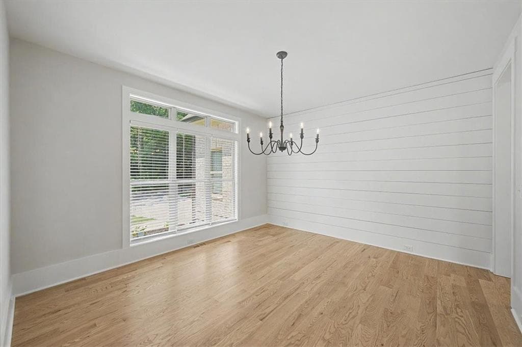 6 bedroom, 4 bathroom, 3,593 sq ft single family residence for rent at 217 Laura Lake Road, Marietta, GA 30066 for $5,200 a month — photo 8