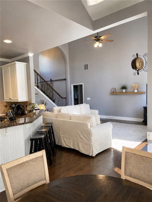 5 bedroom, 5 bathroom, 4,747 sq ft single family residence under contract at 6465 Valley Crossing Way, Cumming, GA 30028 — photo 7