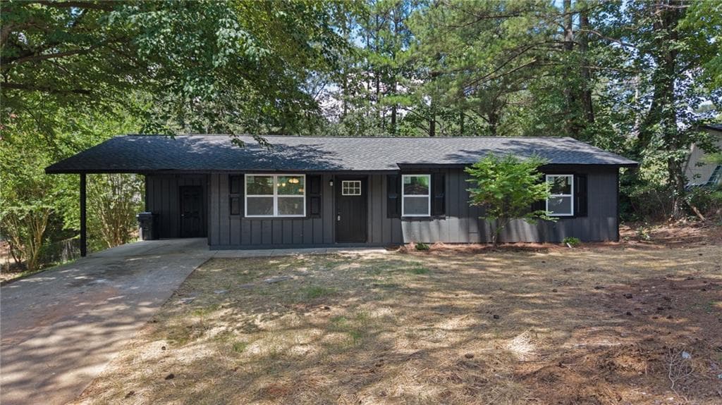 3 bedroom, 1 bathroom, 1,008 sq ft single family residence under contract at 4211 Dustin Drive, Acworth, GA 30101