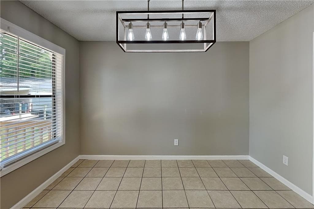 3 bedroom, 2 bathroom, 1,872 sq ft single family residence for rent at 1775 Cumberland Trace, Acworth, GA 30102 for $1,900 a month — photo 7