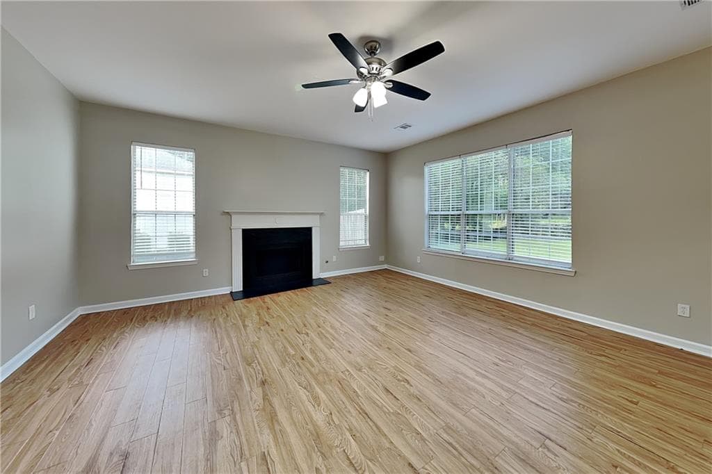 4 bedroom, 3 bathroom, 2,418 sq ft single family residence for rent at 7005 Greenfield Lane, Cumming, GA 30028 for $2,450 a month — photo 2