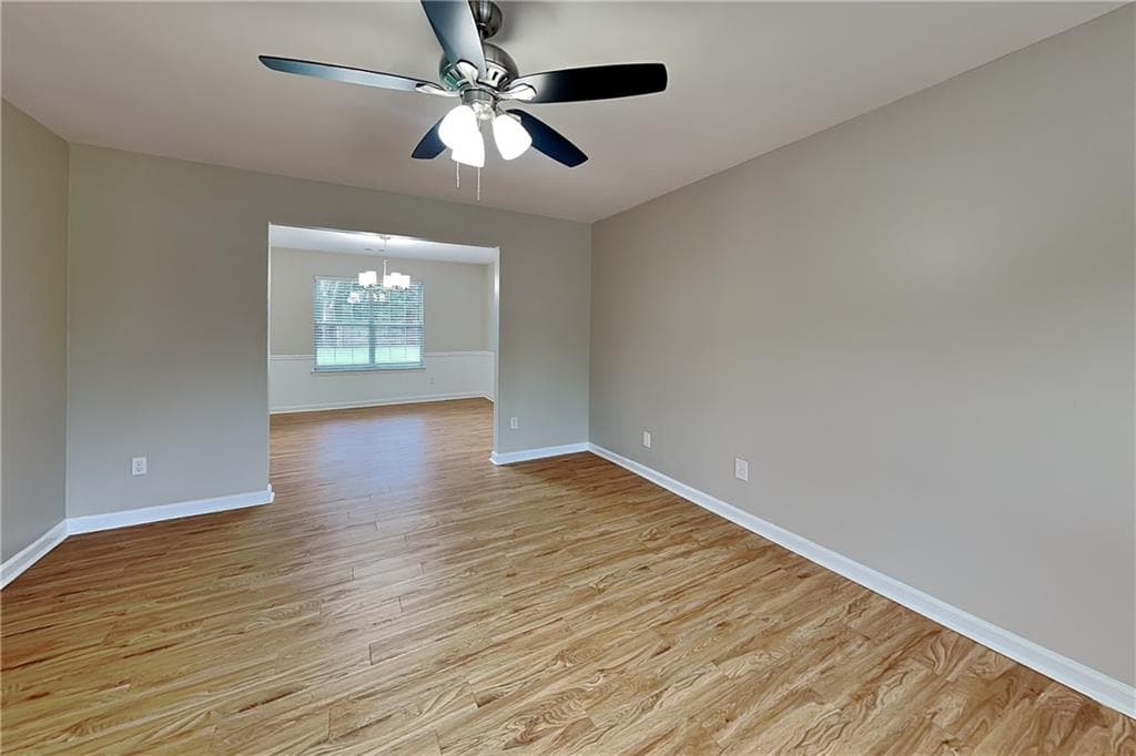 4 bedroom, 3 bathroom, 2,418 sq ft single family residence for rent at 7005 Greenfield Lane, Cumming, GA 30028 for $2,450 a month — photo 4