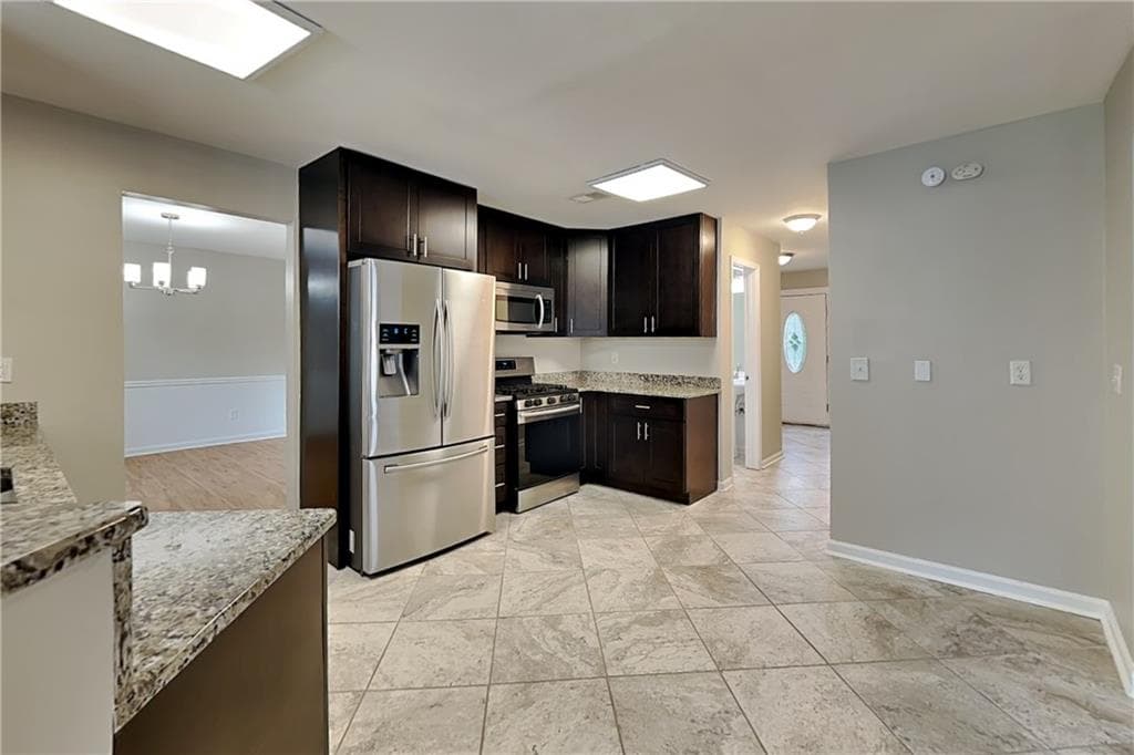 4 bedroom, 3 bathroom, 2,418 sq ft single family residence for rent at 7005 Greenfield Lane, Cumming, GA 30028 for $2,450 a month — photo 6