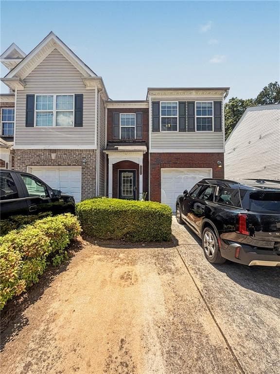 3 bedroom, 3 bathroom, 1,670 sq ft condominium under contract at 2878 Snapfinger Manor, Decatur, GA 30035