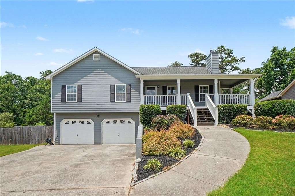 3 bedroom, 2 bathroom, 1,866 sq ft single family residence under contract at 363 Oak Glen Drive, Dallas, GA 30132