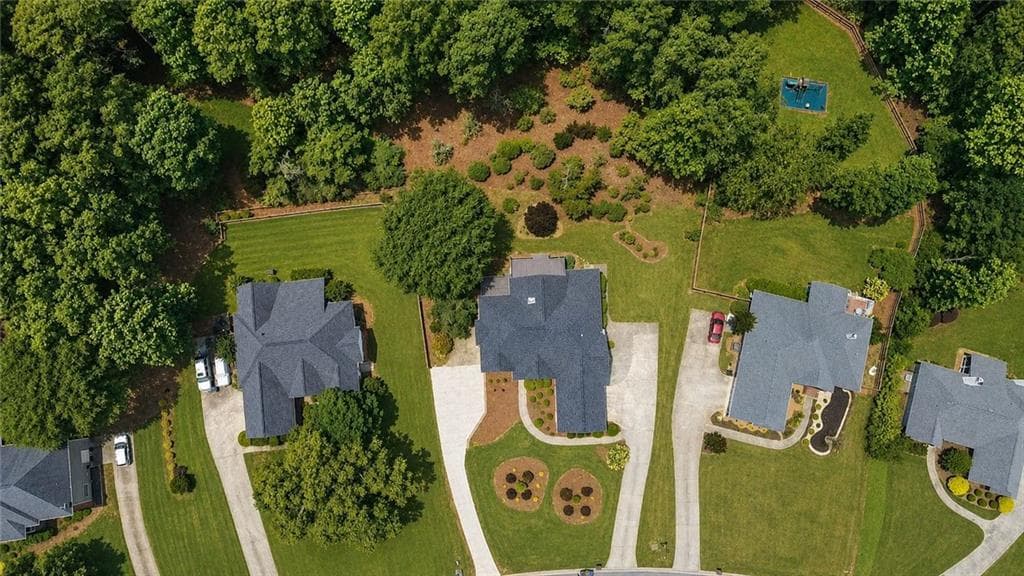 5 bedroom, 4 bathroom, 4,738 sq ft single family residence for sale at 6015 Cedar Lake Trail, Loganville, GA 30656 — photo 3