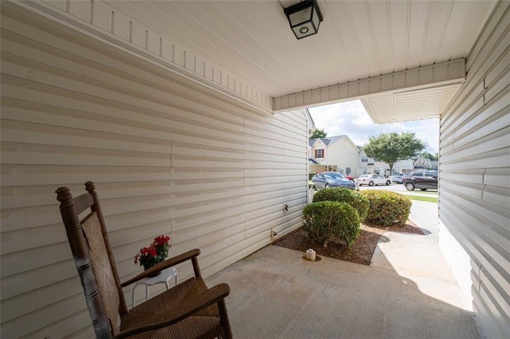 3 bedroom, 3 bathroom, 1,212 sq ft condominium for sale at 6995 Gallant Circle 6, Mableton, GA 30126 — photo 5