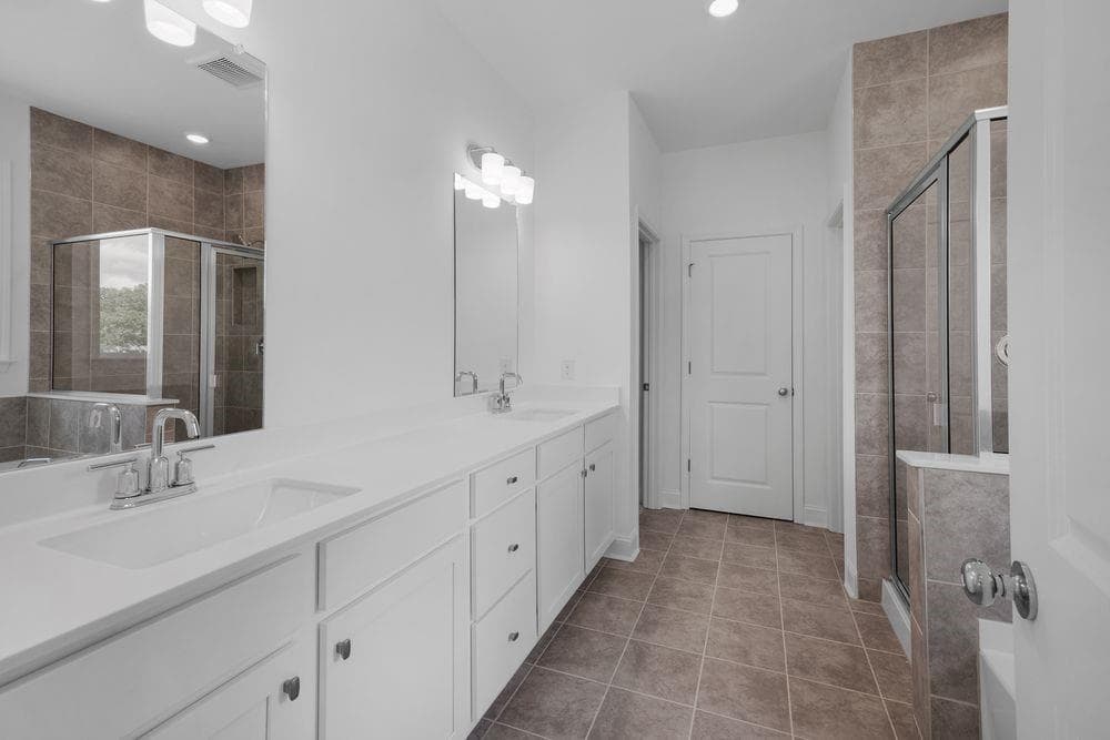 5 bedroom, 5 bathroom, 3,190 sq ft single family residence for sale at 3213 Danlow Court, Kennesaw, GA 30152 — photo 4