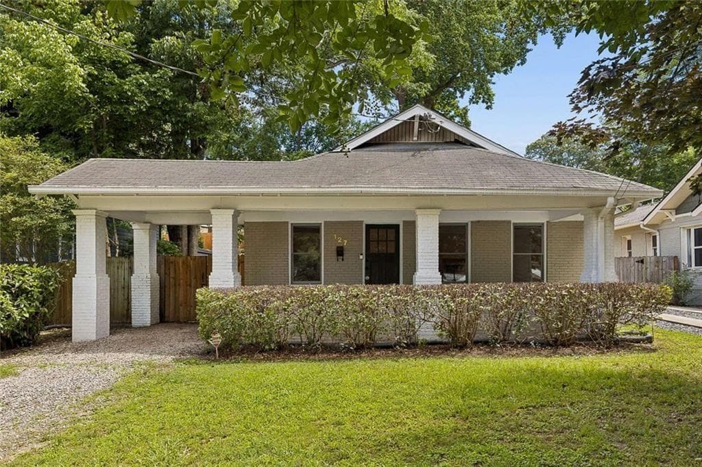 3 bedroom, 3 bathroom, 1,763 sq ft single family residence sold at 127 Atlanta Avenue, Atlanta, GA 30315