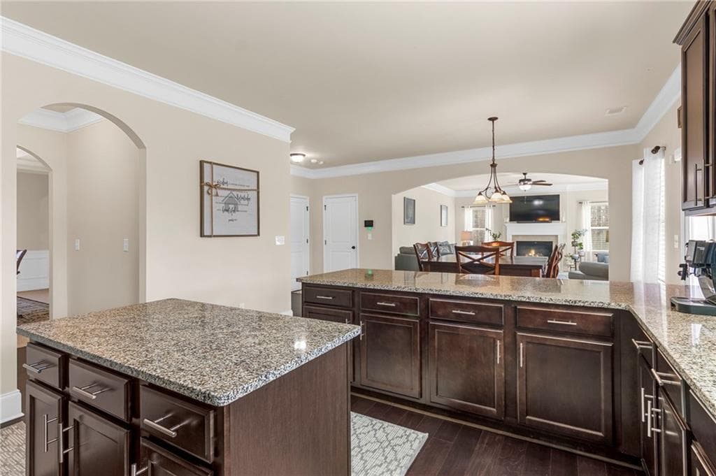 4 bedroom, 5 bathroom, 4,260 sq ft single family residence under contract at 5291 Clingman Court, Douglasville, GA 30135 — photo 9