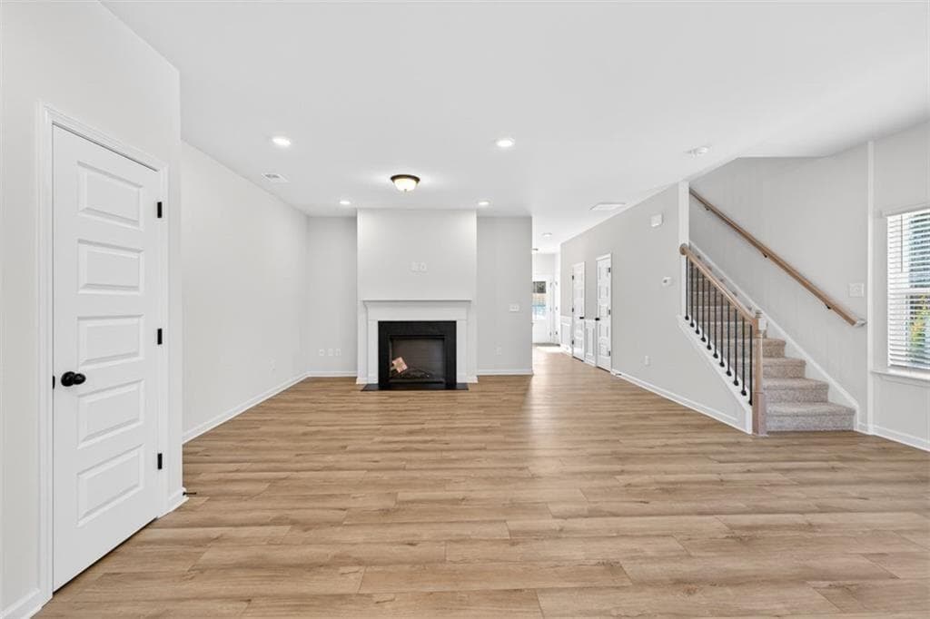 3 bedroom, 3 bathroom, 1,785 sq ft townhouse under contract at 150 Alameda Street 98, Loganville, GA 30052 — photo 4