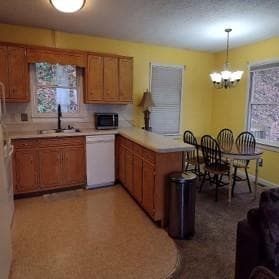 3 bedroom, 2 bathroom, 2,120 sq ft single family residence for sale at 574 Bachelors Button Drive, Clayton, GA 30525 — photo 8
