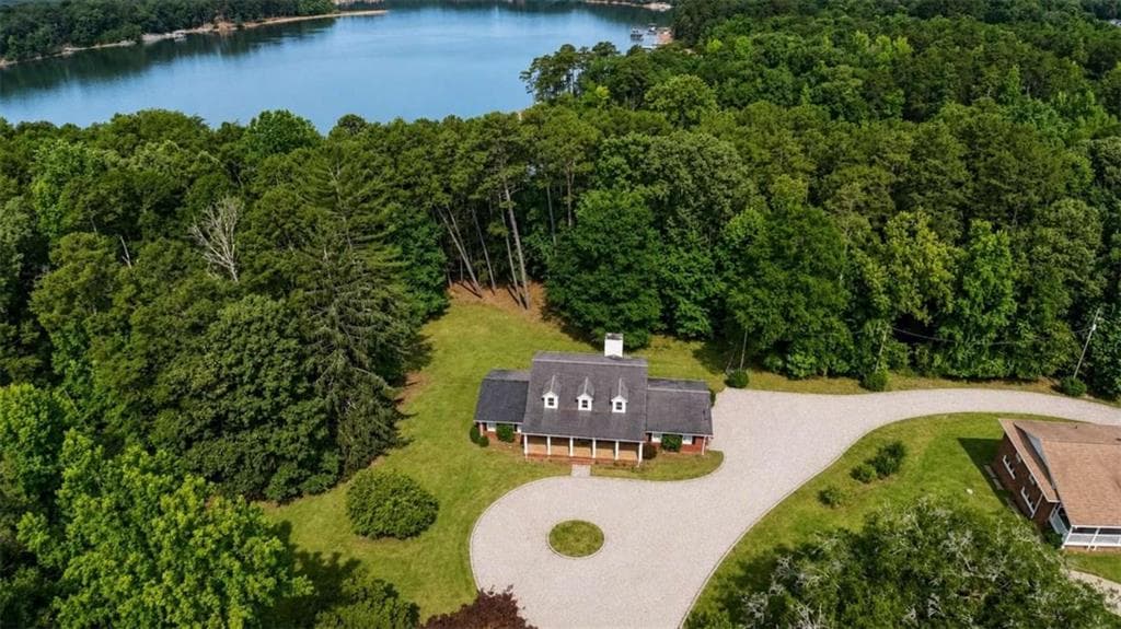 3 bedroom, 2 bathroom, 3,062 sq ft single family residence for sale at 3464 Maynard Circle, Gainesville, GA 30506 — photo 1 of 56