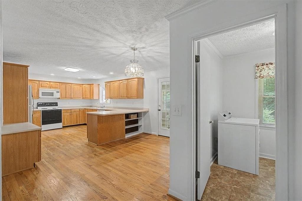3 bedroom, 2 bathroom, 1,800 sq ft single family residence for sale at 596 Morningside Drive, Hiram, GA 30141 — photo 10