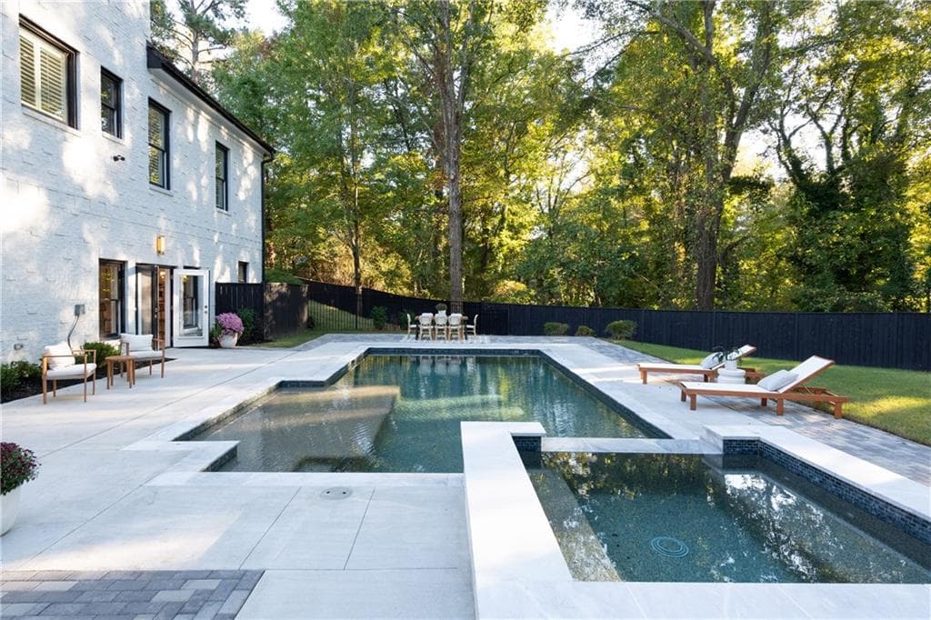 6 bedroom, 8 bathroom, 10,111 sq ft single family residence for sale at 2079 Old Settlement Road, Atlanta, GA 30327 — photo 8