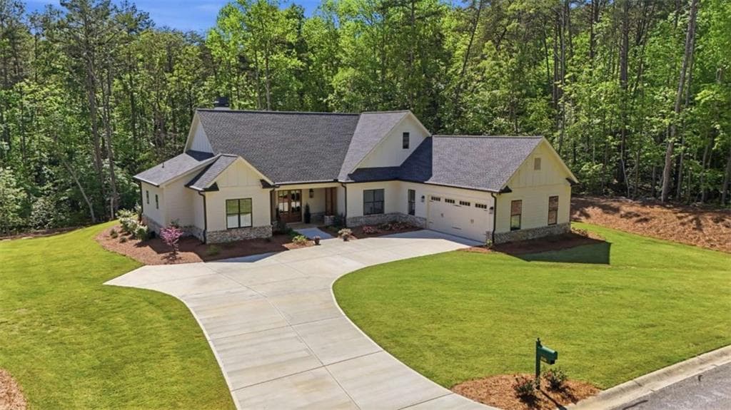 3 bedroom, 4 bathroom, 2,884 sq ft single family residence for sale at 316 Glazenwood Drive, Clarkesville, GA 30523 — photo 4