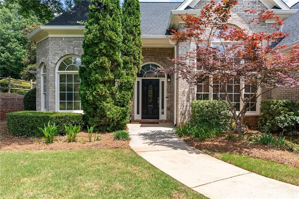 4 bedroom, 3 bathroom, 2,644 sq ft single family residence for sale at 140 Providence Club Drive, Monroe, GA 30656 — photo 2