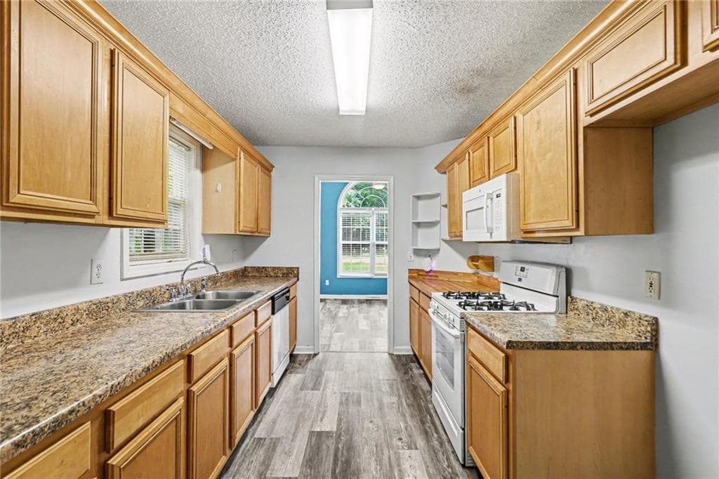4 bedroom, 3 bathroom, 2,210 sq ft single family residence for sale at 4890 Cordero Court, Winston, GA 30187 — photo 10
