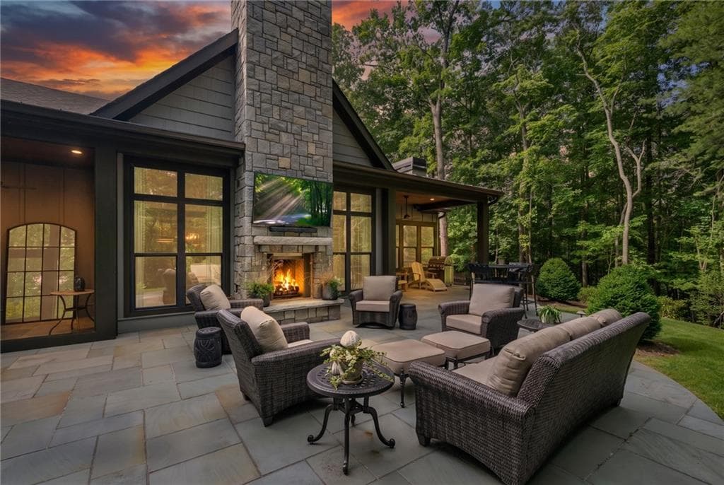 4 bedroom, 5 bathroom, 3,543 sq ft single family residence for sale at 87 Whisper Place, Jasper, GA 30148 — photo 5