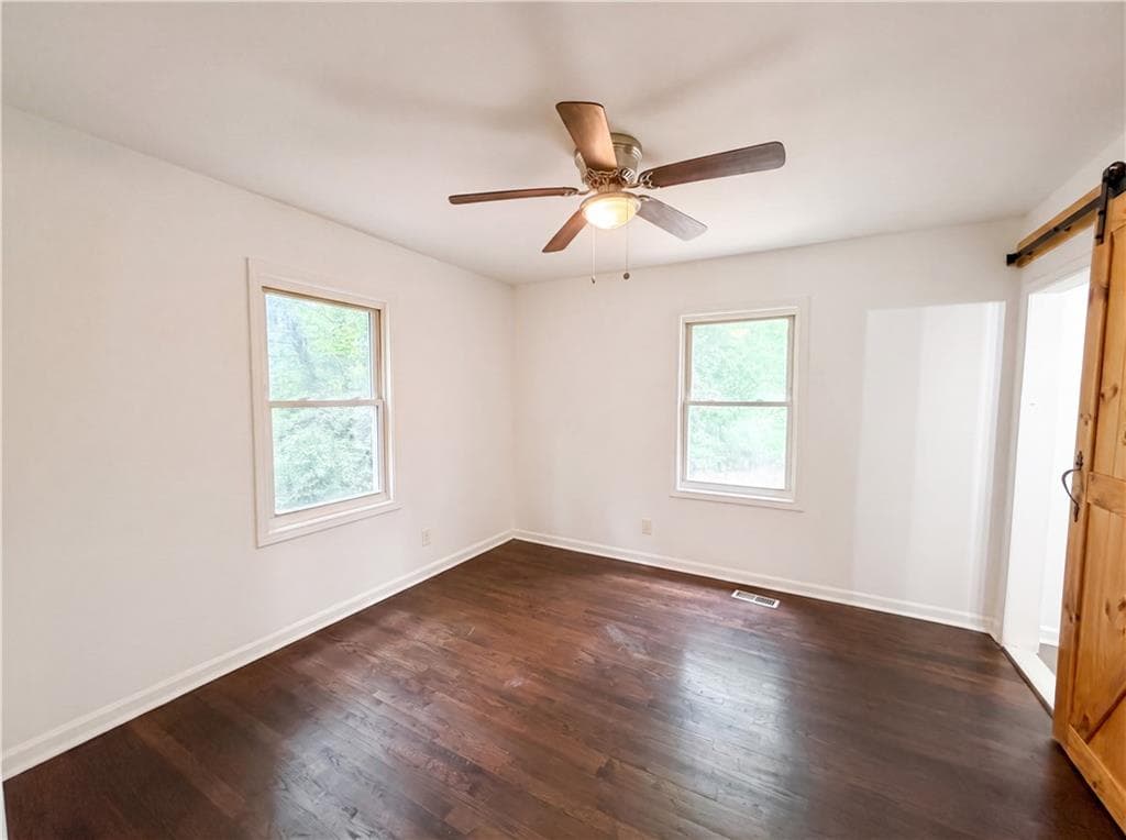 3 bedroom, 2 bathroom, 925 sq ft single family residence under contract at 3685 Bolfair Drive, Atlanta, GA 30331 — photo 9
