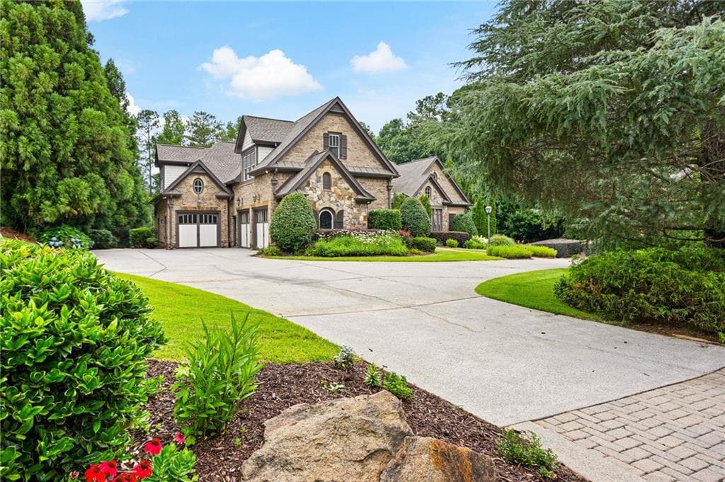 8 bedroom, 8 bathroom, 9,623 sq ft single family residence for sale at 1255 Waterfall Lane, Acworth, GA 30101 — photo 5