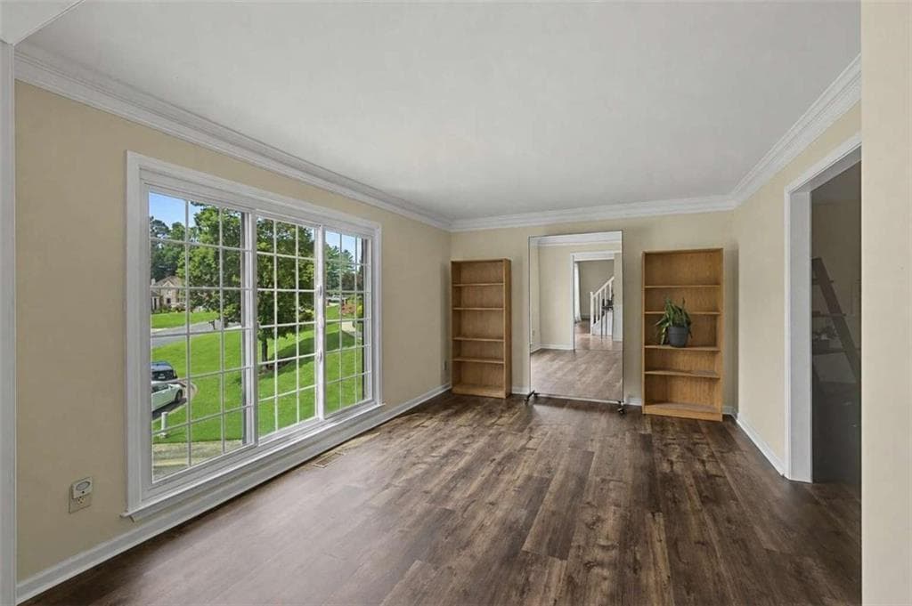 4 bedroom, 3 bathroom, 2,434 sq ft single family residence for sale at 3865 Ryans Run Way, Lilburn, GA 30047 — photo 5