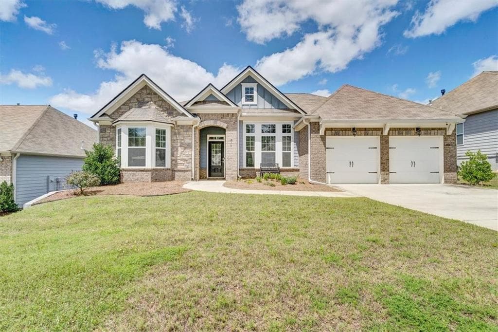 3 bedroom, 2 bathroom, 2,266 sq ft single family residence under contract at 810 Codex Drive, Fairburn, GA 30213 — photo 4