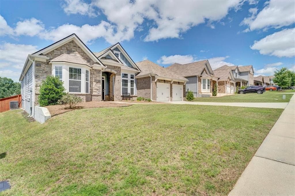 3 bedroom, 2 bathroom, 2,266 sq ft single family residence under contract at 810 Codex Drive, Fairburn, GA 30213 — photo 5