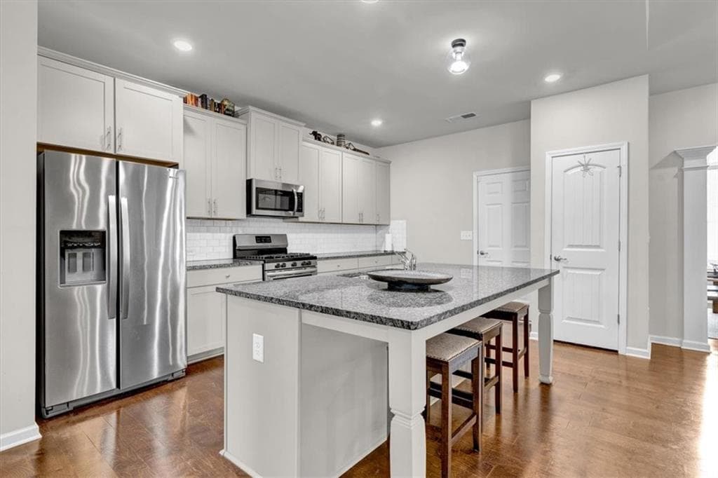 3 bedroom, 2 bathroom, 2,266 sq ft single family residence under contract at 810 Codex Drive, Fairburn, GA 30213 — photo 9