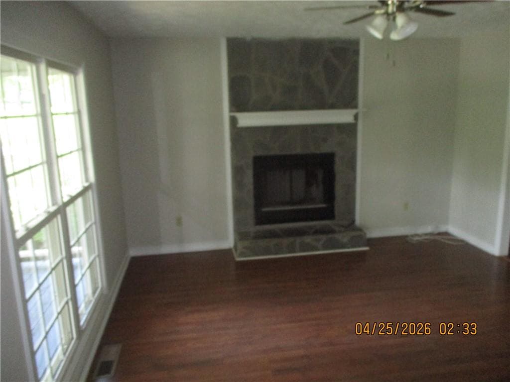 3 bedroom, 2 bathroom, 1,376 sq ft single family residence for sale at 77 Hollyberry Drive, Dallas, GA 30157 — photo 5