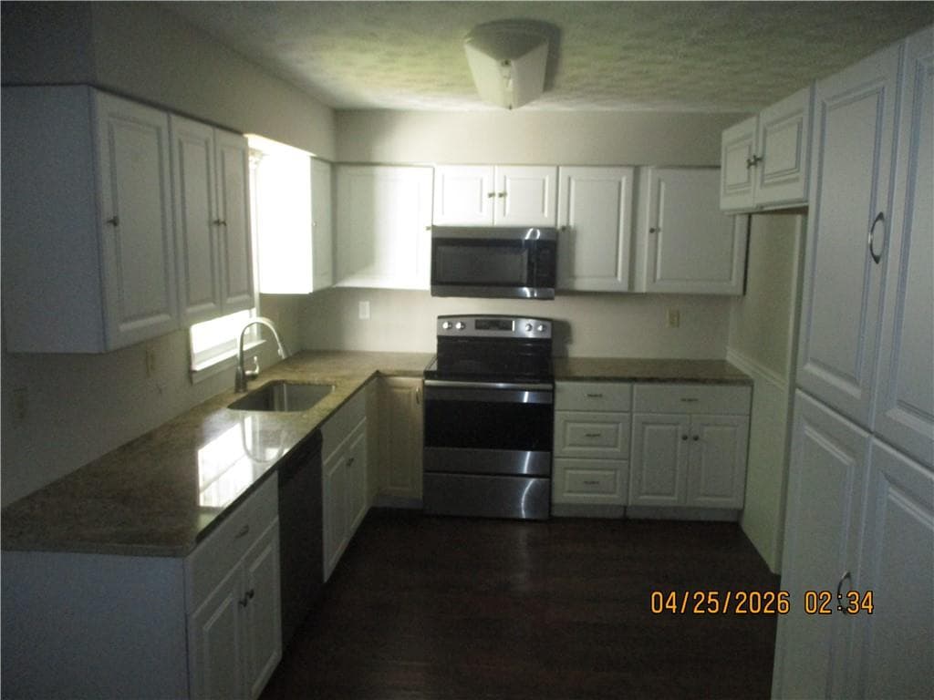 3 bedroom, 2 bathroom, 1,376 sq ft single family residence for sale at 77 Hollyberry Drive, Dallas, GA 30157 — photo 7