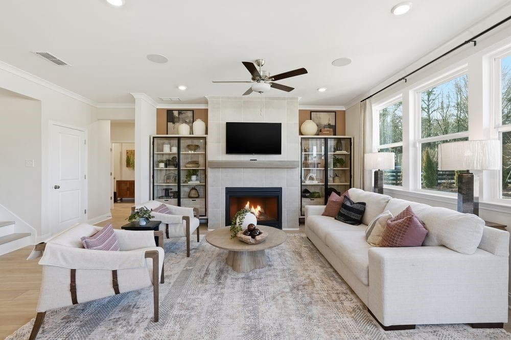 5 bedroom, 4 bathroom, 3,236 sq ft single family residence under contract at 2210 Dreycott Lane, Lawrenceville, GA 30043 — photo 3