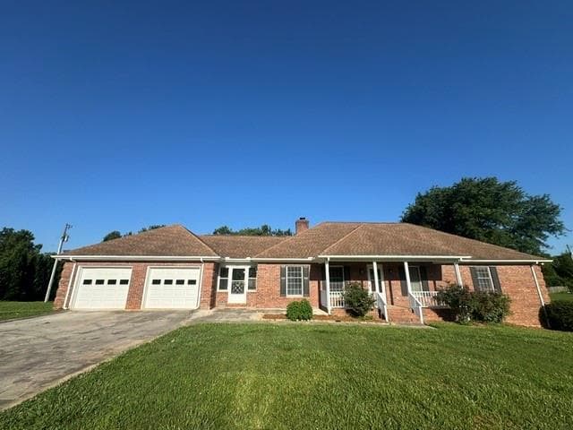3 bedroom, 3 bathroom, 2,423 sq ft single family residence for rent at 5677 Bentley Road, Cumming, GA 30040 for $2,995 a month — photo 3