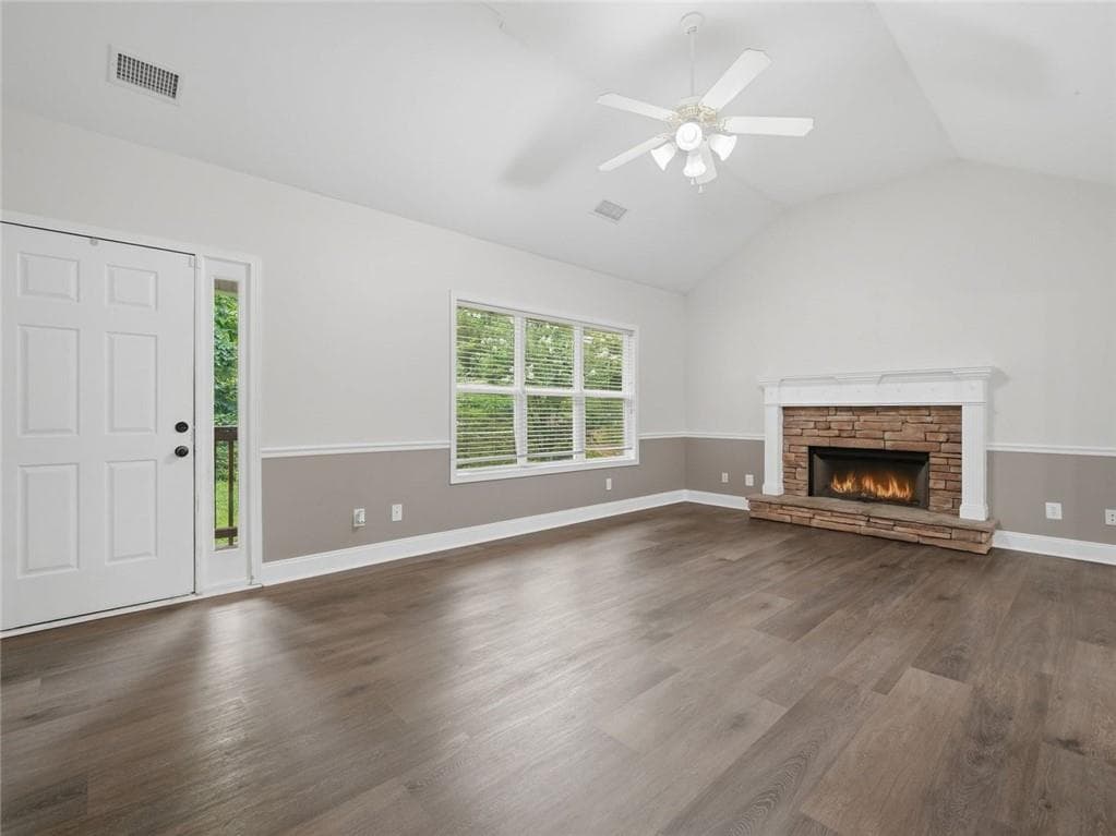 3 bedroom, 2 bathroom, 1,438 sq ft single family residence for rent at 166 Cove Hills Road, Jasper, GA 30143 for $2,275 a month — photo 5