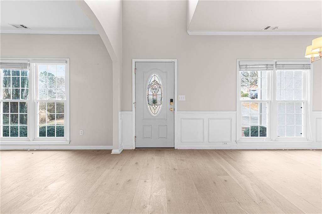 5 bedroom, 3 bathroom, 2,816 sq ft single family residence for rent at 2030 Brook Meadow Drive, Alpharetta, GA 30005 for $3,300 a month — photo 3