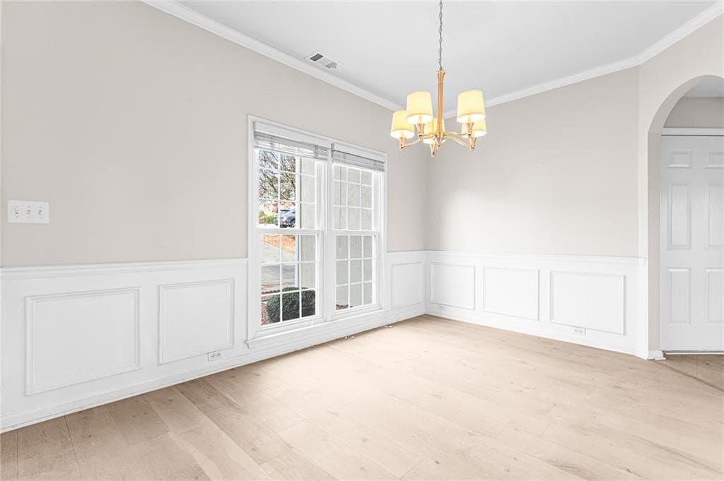 5 bedroom, 3 bathroom, 2,816 sq ft single family residence for rent at 2030 Brook Meadow Drive, Alpharetta, GA 30005 for $3,300 a month — photo 6