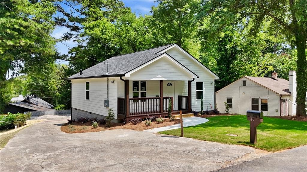 3 bedroom, 2 bathroom, 1,338 sq ft single family residence for sale at 10 Roseway Circle, Rome, GA 30161 — photo 3