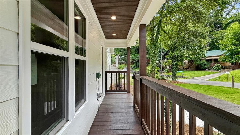 3 bedroom, 2 bathroom, 1,338 sq ft single family residence for sale at 10 Roseway Circle, Rome, GA 30161 — photo 6