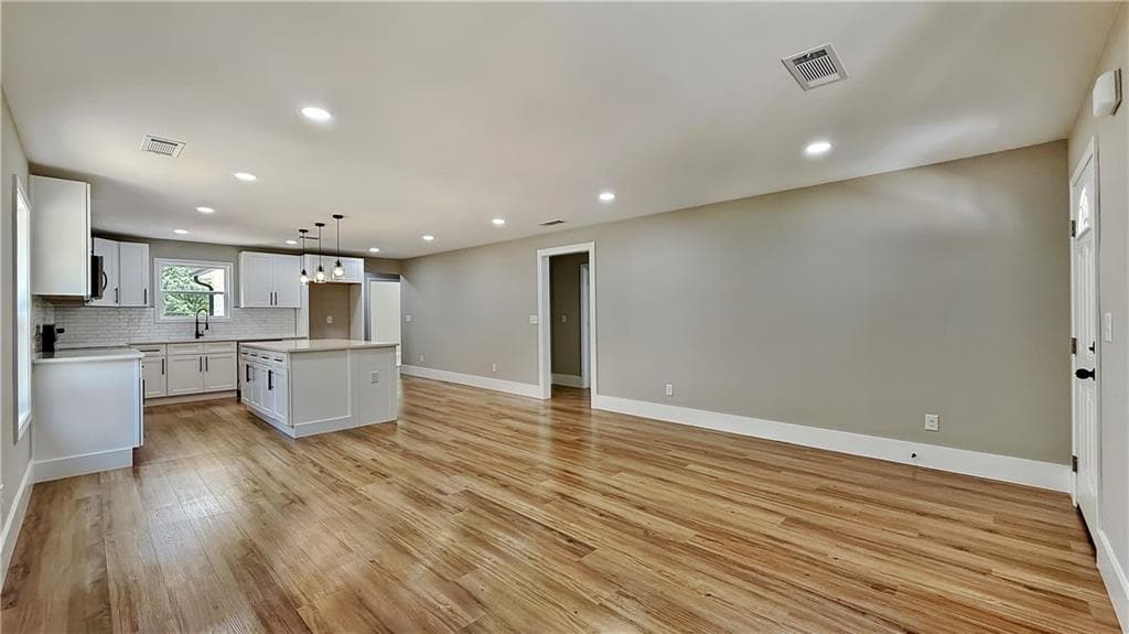 3 bedroom, 2 bathroom, 1,338 sq ft single family residence for sale at 10 Roseway Circle, Rome, GA 30161 — photo 10